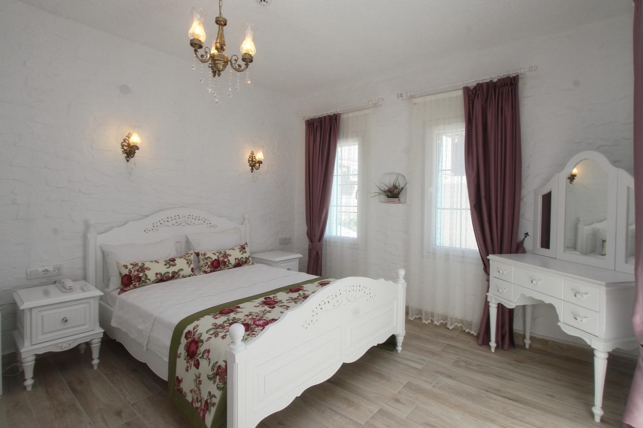 Alya Mou Butik Hotel Çeşme Exterior foto